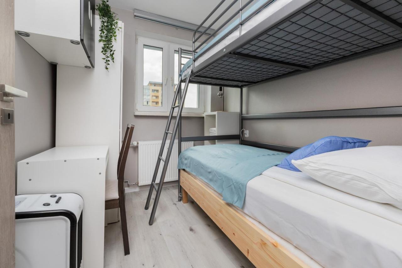 Family Apartment With Balcony In Gdynia By Noclegi Renters Eksteriør bilde
